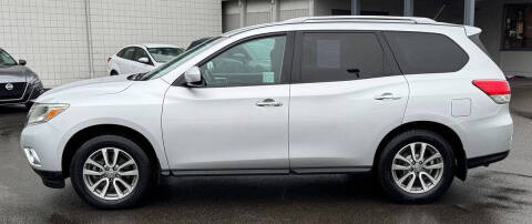 2013 Nissan Pathfinder SV