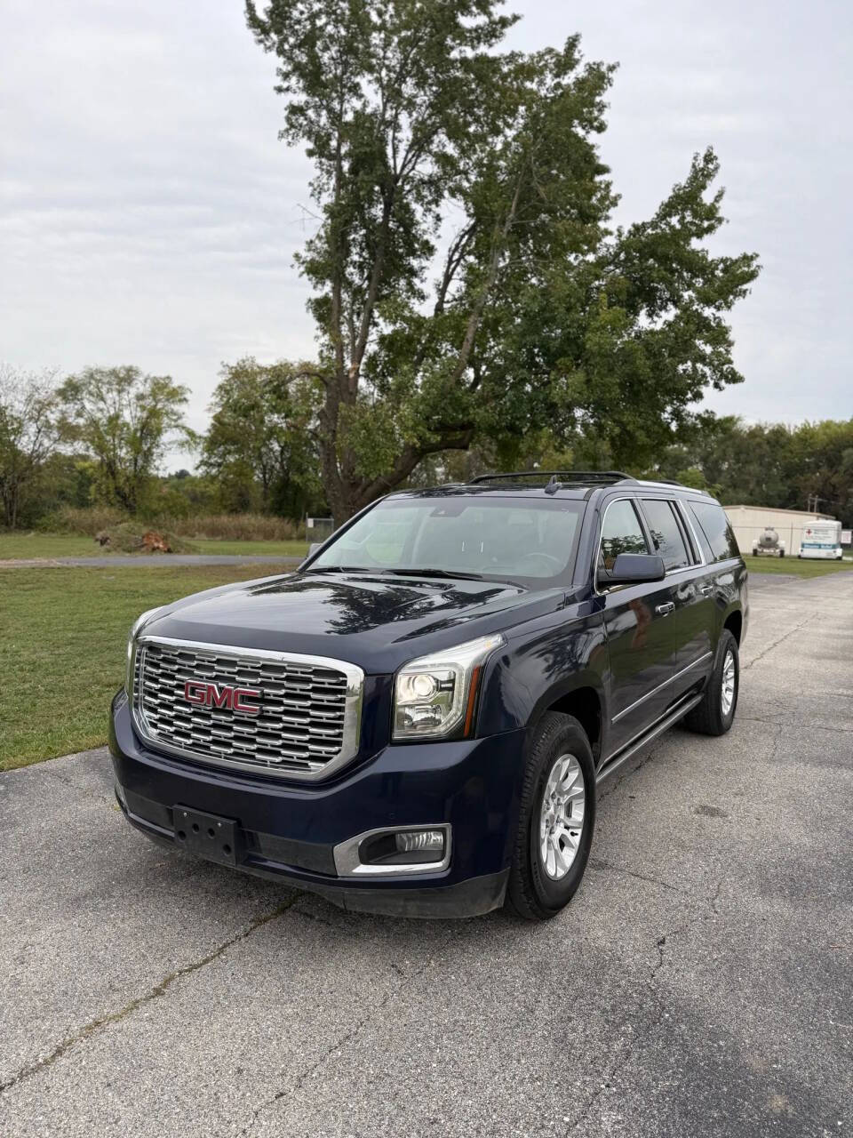 2018-gmc-yukon-xl-denali-4x4-4dr-suv.jpg