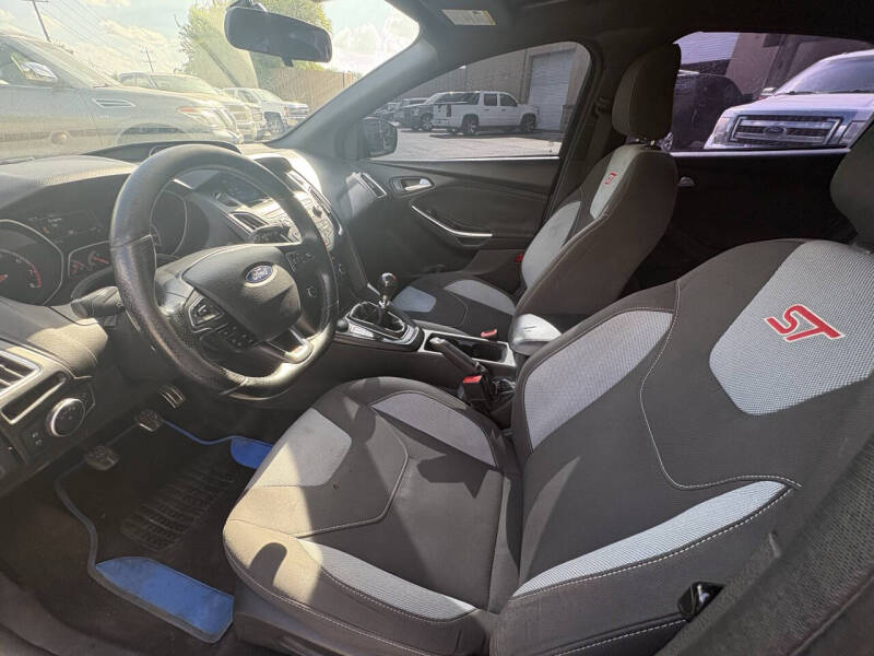 2018 Ford Focus ST