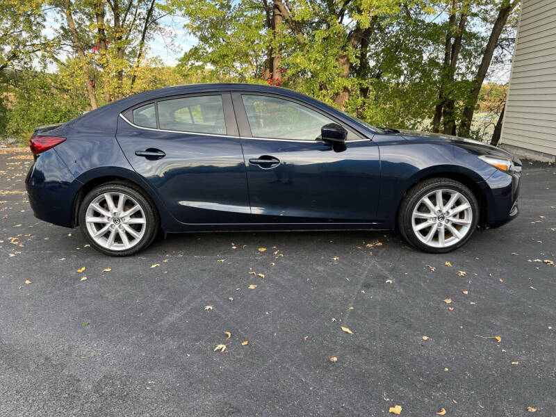 2017 Mazda MAZDA3 Touring