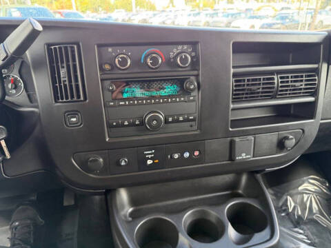 2024 Chevrolet Express 2500