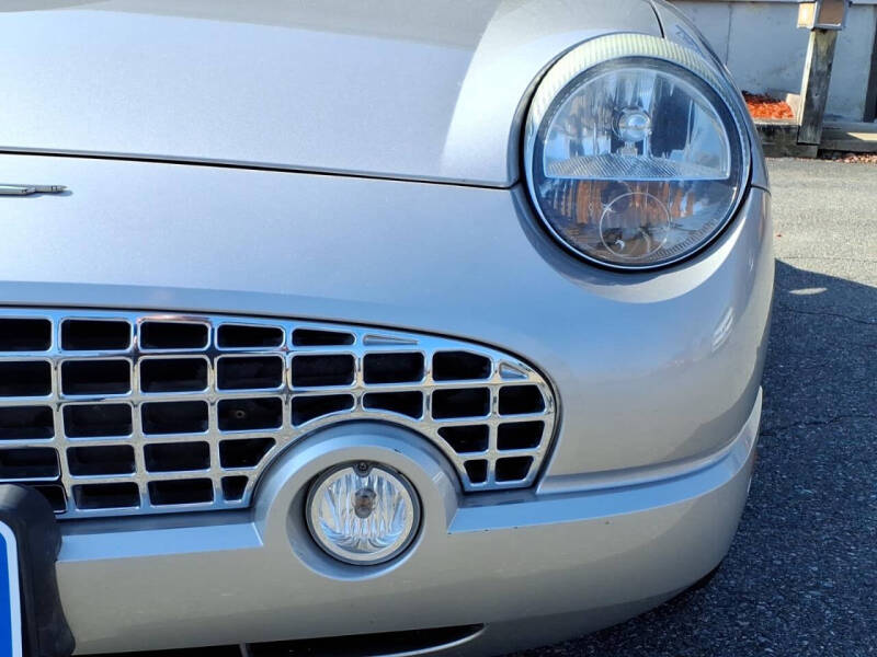 2004 Ford Thunderbird Deluxe