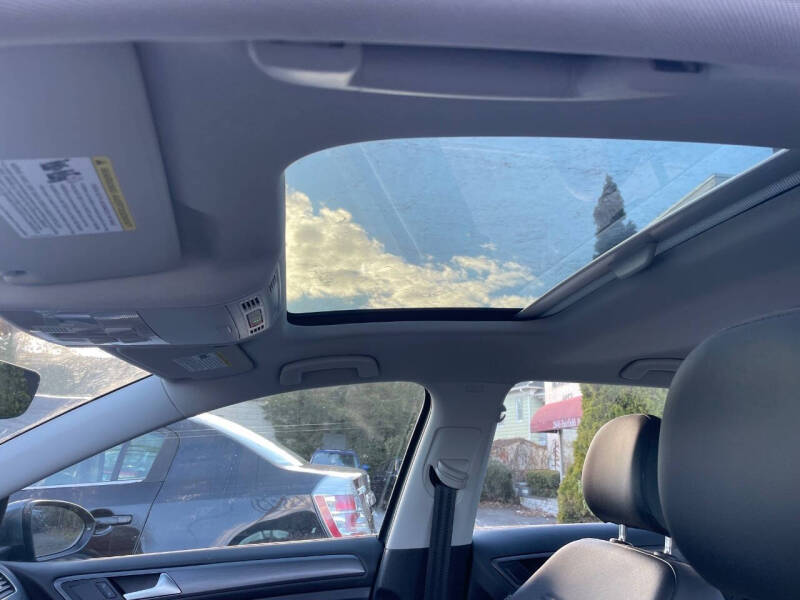 2020 Volkswagen Golf TSI