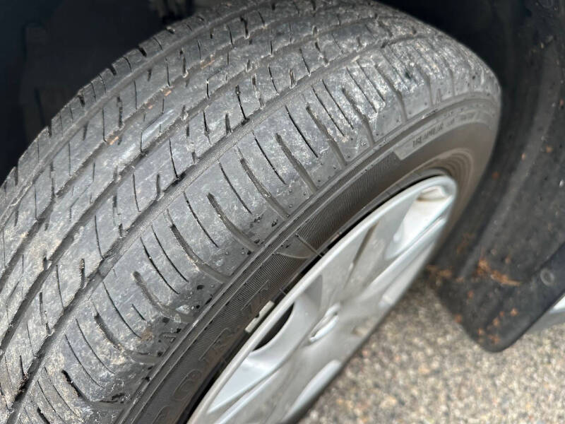 2010 Nissan Versa 1.8 S