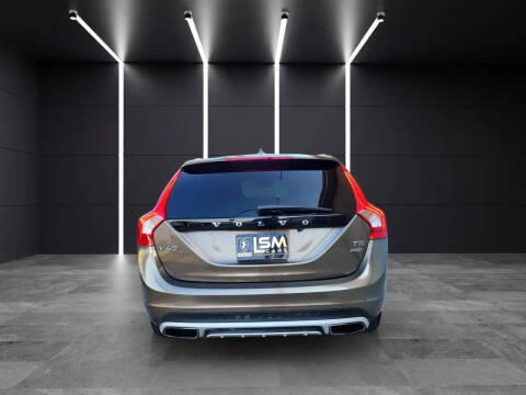 2017 Volvo V60 Cross Country T5 Premier