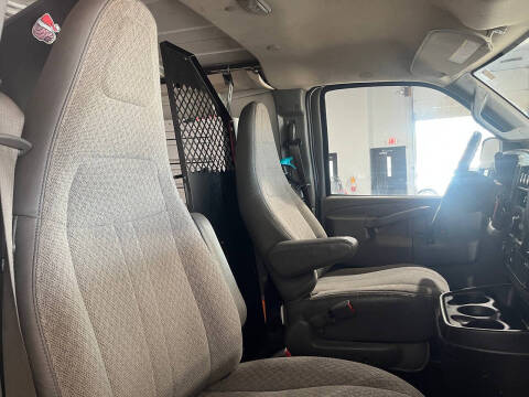 2017 Chevrolet Express 2500