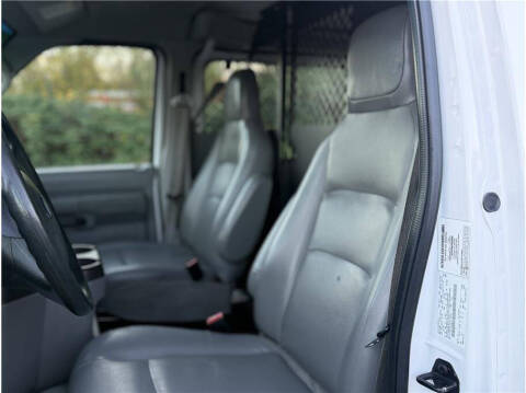2014 Ford E-Series E-150