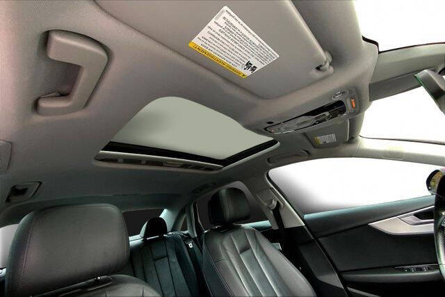 2017 Audi A4 2.0T quattro Premium Plus