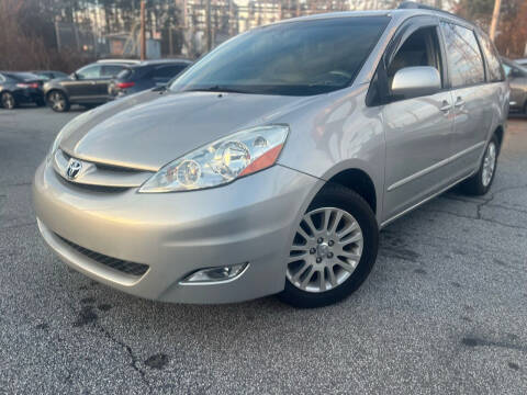 2007 Toyota Sienna for sale at Georgia Car Shop in Marietta GA