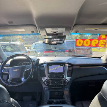 2019 Chevrolet Suburban LT