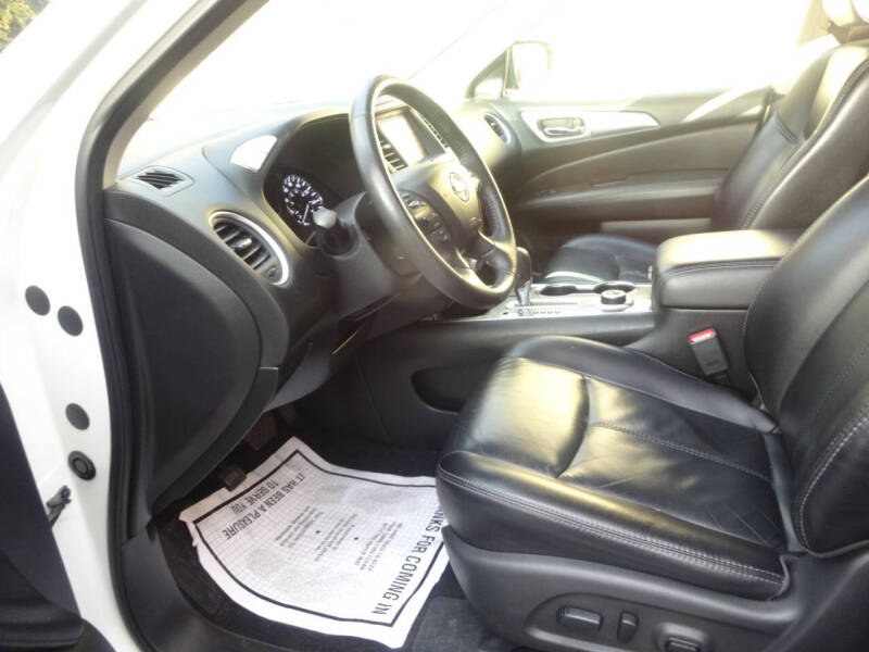 2018 Nissan Pathfinder SL