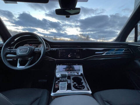 2025 Audi Q7 quattro Premium Plus 55 TFSI