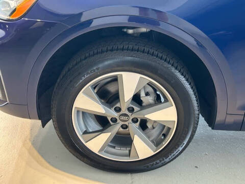 2025 Audi Q5 quattro Premium Plus 40 TFSI