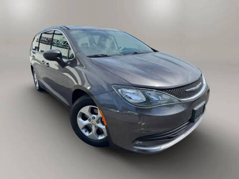 2017 Chrysler Pacifica LX