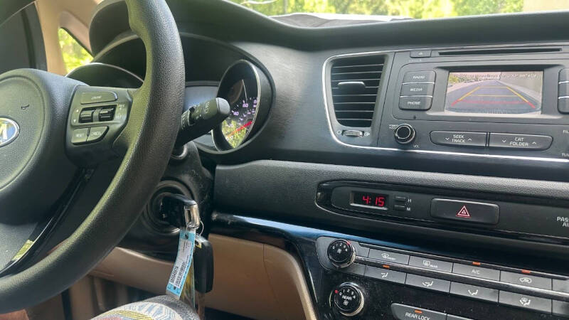 2017 Kia Sedona LX