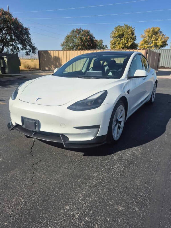 2022 Tesla Model 3 Base's photo