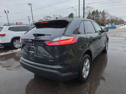 2022 Ford Edge SE
