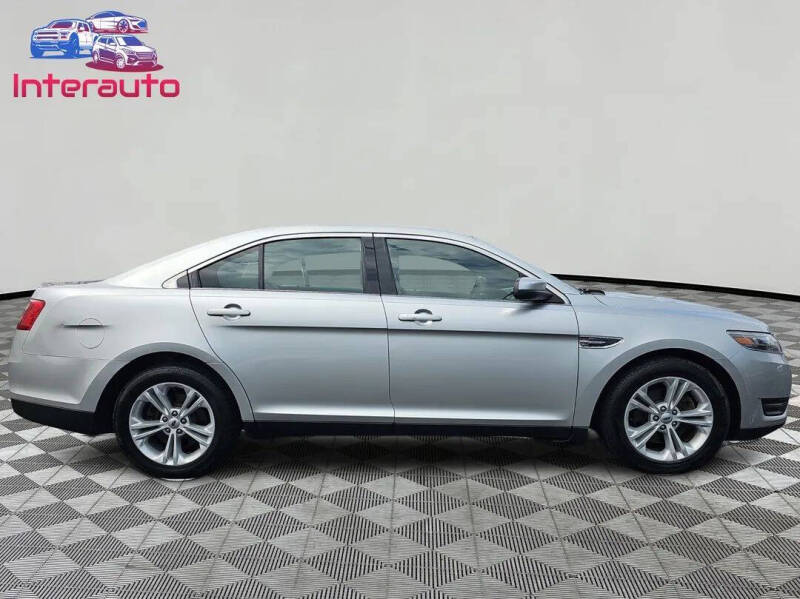 2017 Ford Taurus SEL