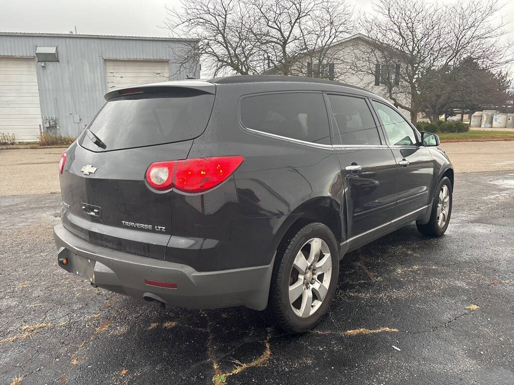 2010 Chevrolet Traverse for sale at DECKER AUTO SALES in Bay City, MI