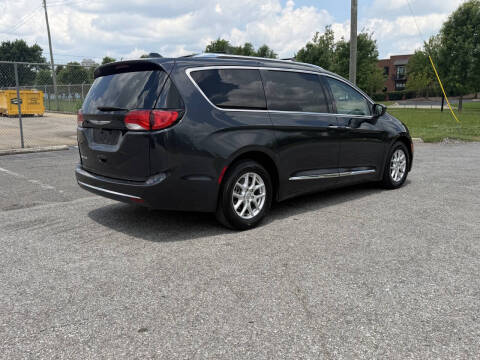 2020 Chrysler Pacifica Touring L