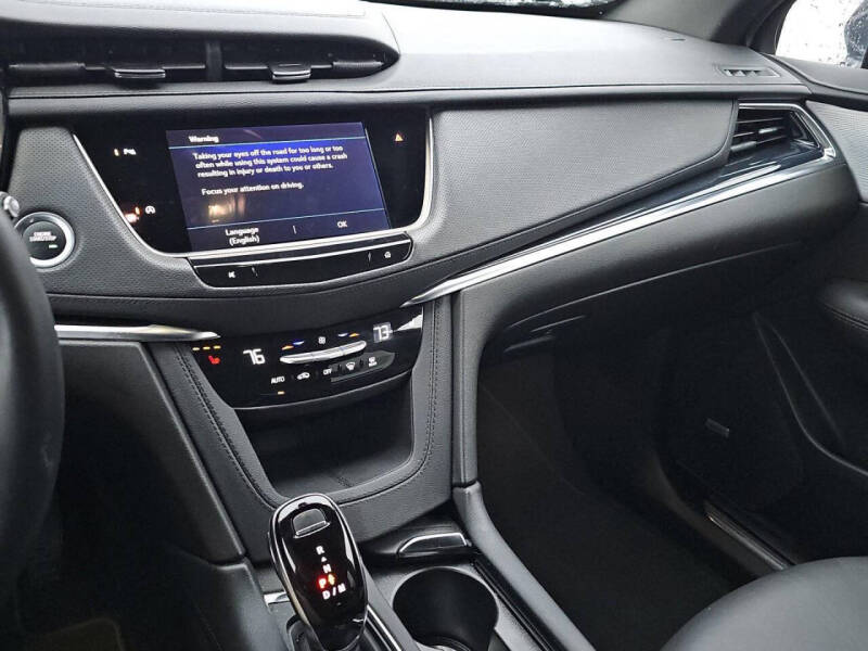 2025 Cadillac XT5 Premium Luxury