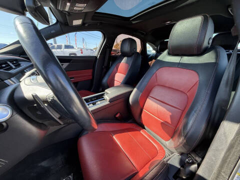 2016 Jaguar XF R-Sport