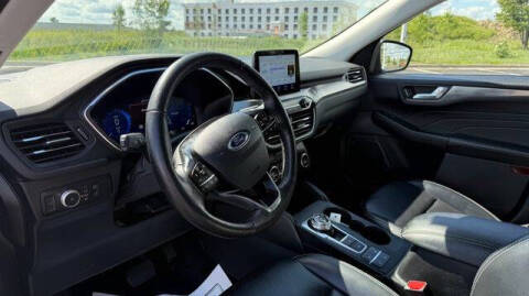 2021 Ford Escape Titanium