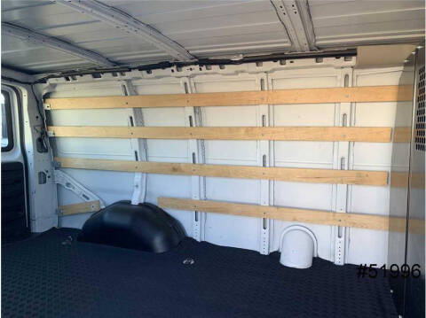 2023 GMC Savana 2500