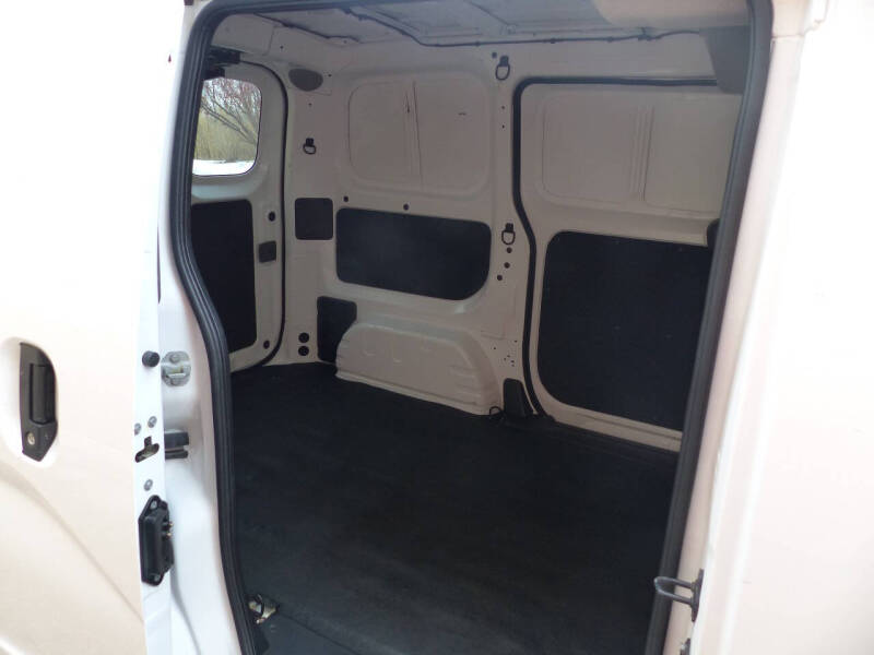 2021 Nissan NV200 SV