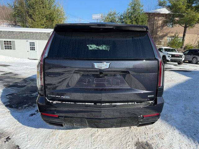 2025 Cadillac Escalade ESV Sport