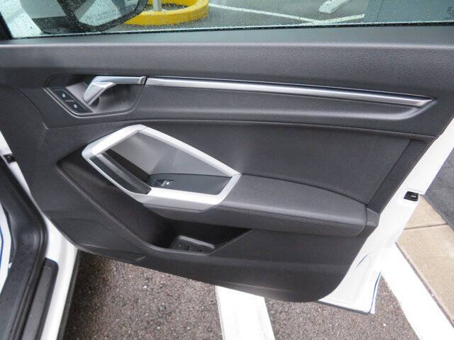 2021 Audi Q3 quattro Premium 40 TFSI