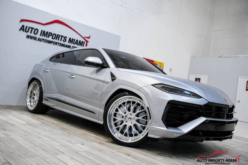2025 Lamborghini Urus SE