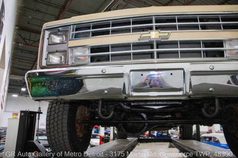 1987 Chevrolet R/V 10 Series V10