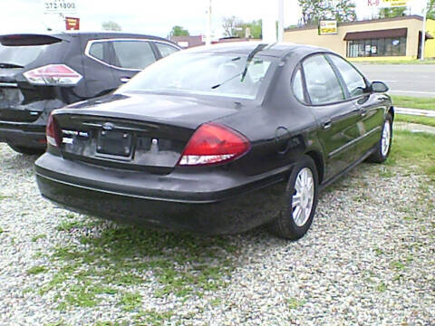 2005 Ford Taurus SEL