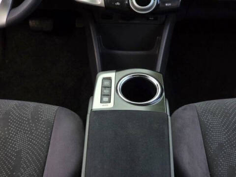 2013 Toyota Prius v Five