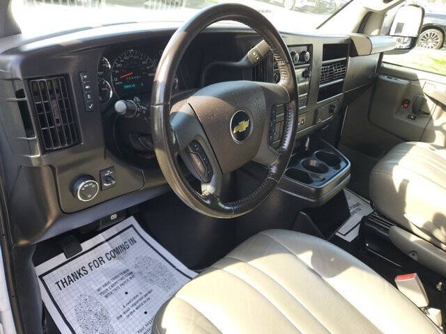 2023 Chevrolet Express 2500