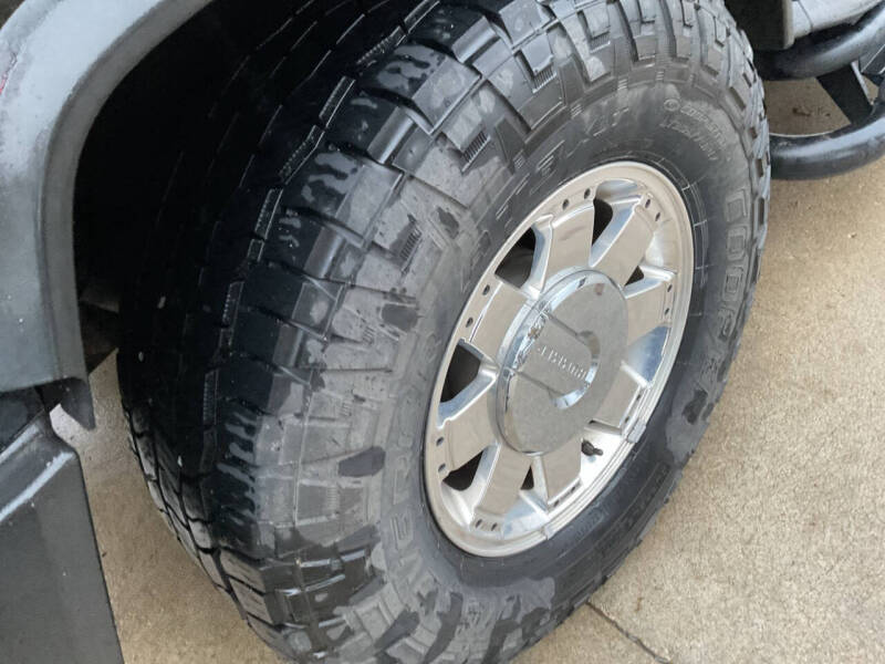 2003 HUMMER H2 Lux Series