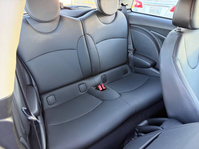2011 MINI Cooper