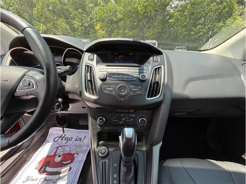 2015 Ford Focus SE