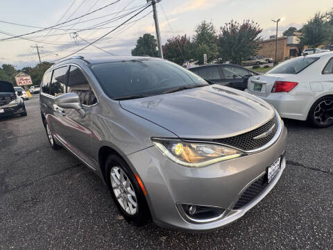 2020 Chrysler Pacifica Touring L
