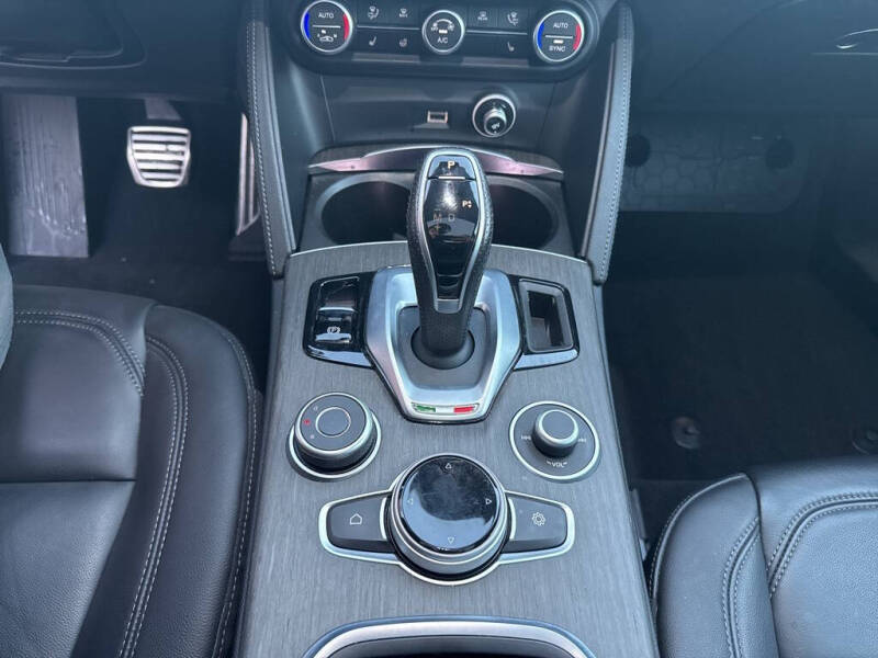 2023 Alfa Romeo Stelvio Ti