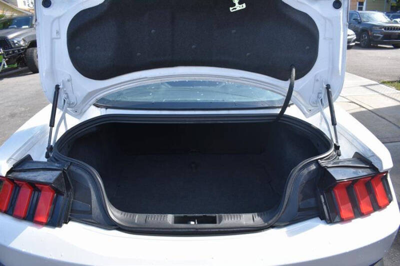 2024 Ford Mustang EcoBoost