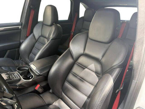 2015 Porsche Cayenne Turbo