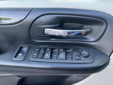 2015 Dodge Grand Caravan SXT Plus