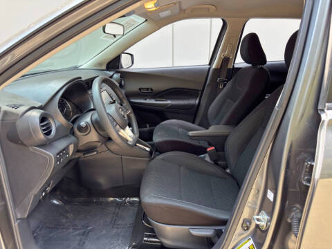 2021 Nissan Kicks S