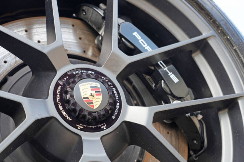 2025 Porsche 911