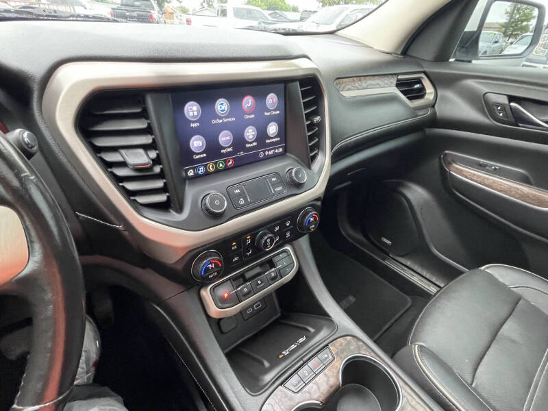 2020 GMC Acadia Denali