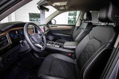 2024 Volkswagen Atlas SE