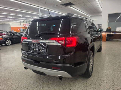2017 GMC Acadia SLE-2
