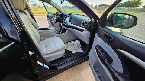 2016 Toyota Highlander LE Plus